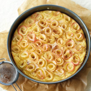 Apfel Rosenkuchen mit Vanillecreme