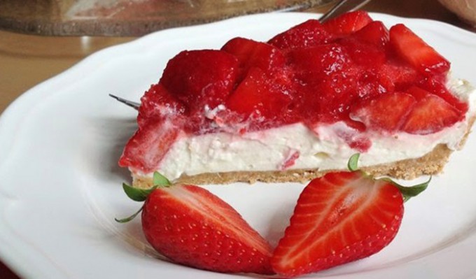 Cheesecake mit Erdbeeren ohne Backen