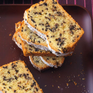 Haselnusskuchen mit Schokostückchen Rezept 2 Haselnusskuchen mit Schokostückchen