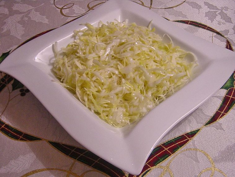 Krautsalat-wie im griechischen Restaurant