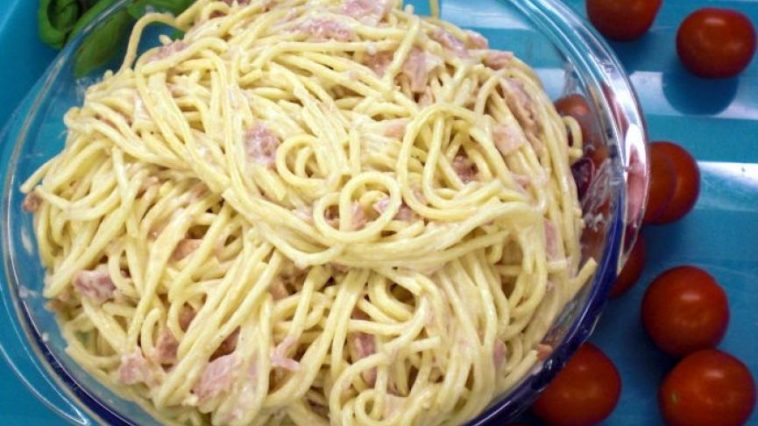 Spaghetti in Schinken-Sahne-Soße - Einfache Rezepte