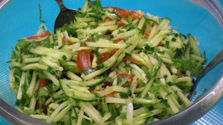 Gurken-Rucola-Salat