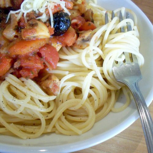 Spaghetti mit Paprika, Champignons und Zwiebel Rezept 2 Spaghetti mit Paprika, Champignons und Zwiebel