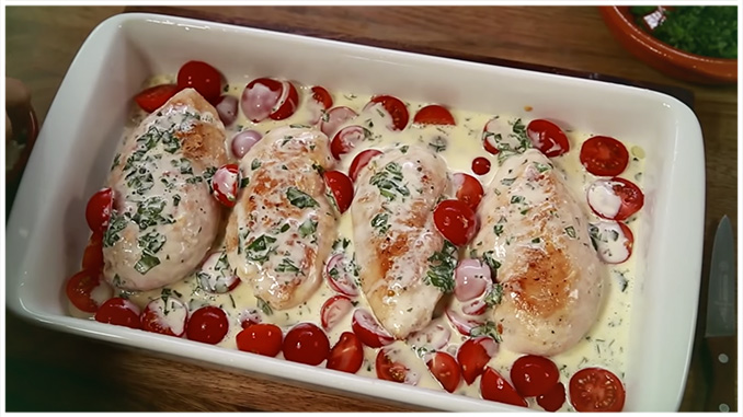 Mozzarella-Hähnchen in Basilikum-Sahnesauce – Schnell und Einfach