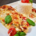 Mozzarella-Hähnchen in Basilikum-Sahnesauce