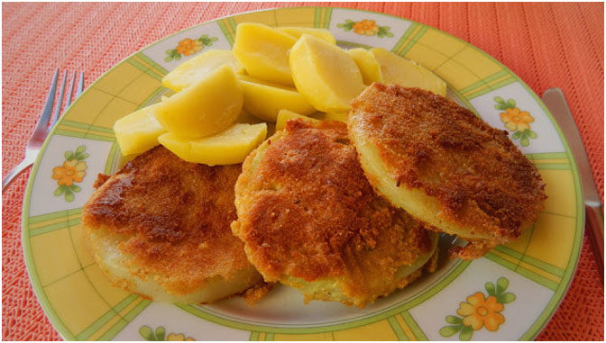 Kohlrabi paniert und gebraten, mit Kräutersauce – Schnell und Einfach