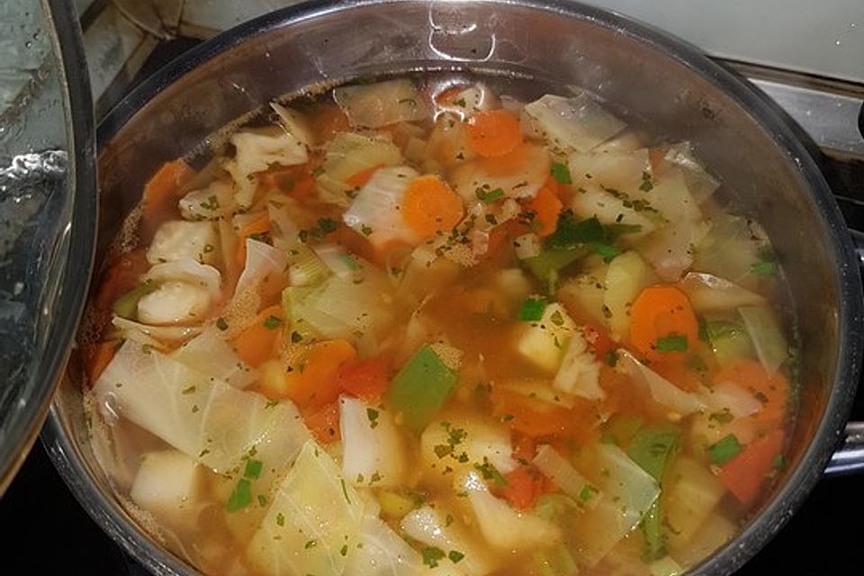 Kohl fettverbrennende Suppe Rezept