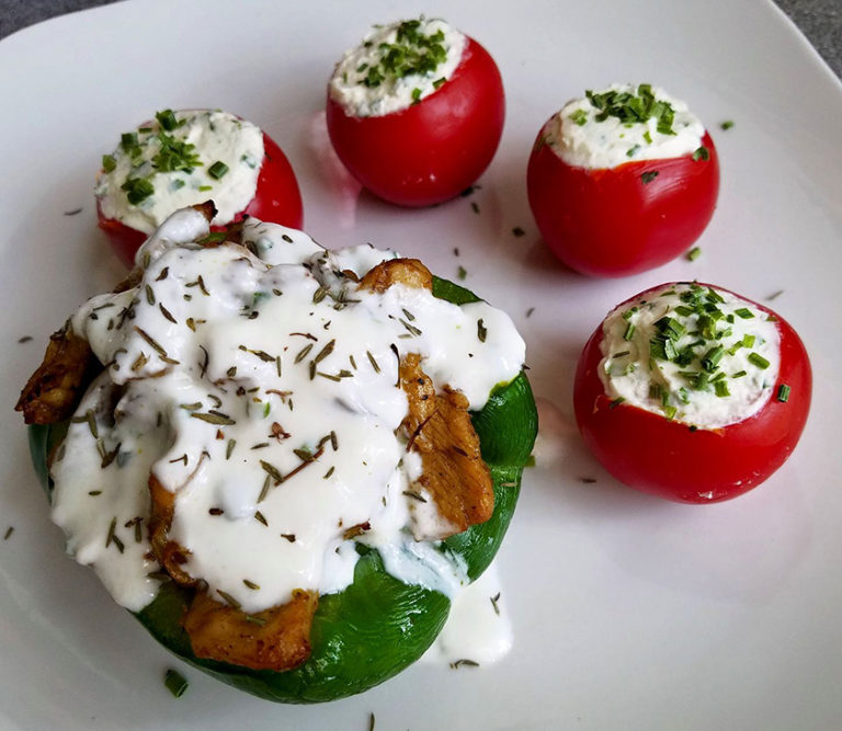 Mittag.. Gyros Paprika mit Feta-Frischkäse Tomätchen – Schnell und Einfach