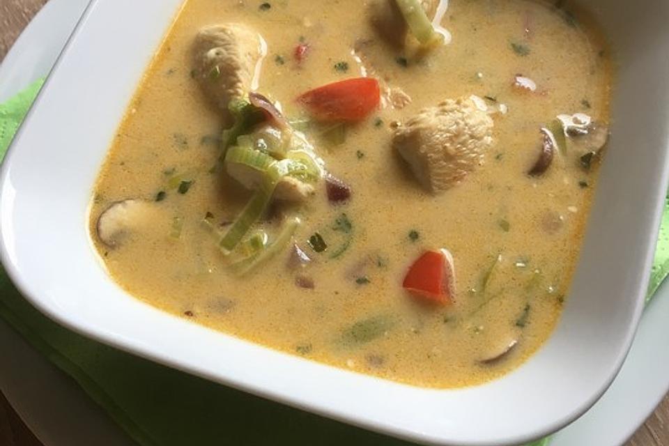 Hähnchen-Curry-Lauch-Suppe