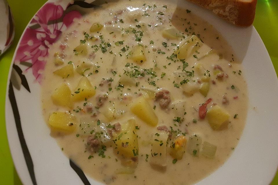 Deftige Kohlrabi-Kartoffel-Suppe