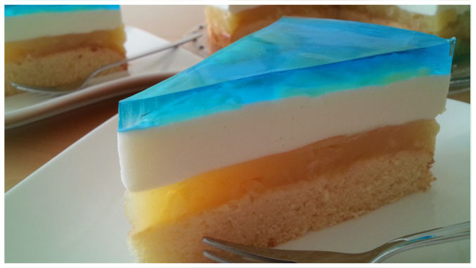 Lecker Blue Hawaii Torte