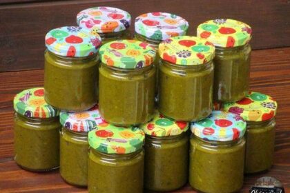 Gemüsebrühe selber machen, hält sich im Kühlschrank bis zu einem Jahr