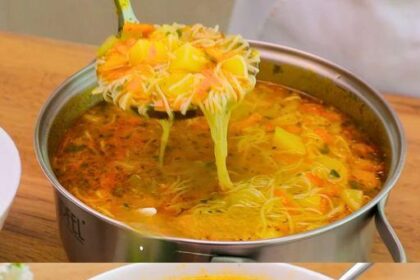 Meine Großmutter ist kerngesund, diese Gemüsesuppe ist wie Medizin
