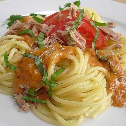 Spaghetti mit Thunfisch-Sahne-Soße Rezept 2 Spaghetti mit Thunfisch-Sahne-Soße